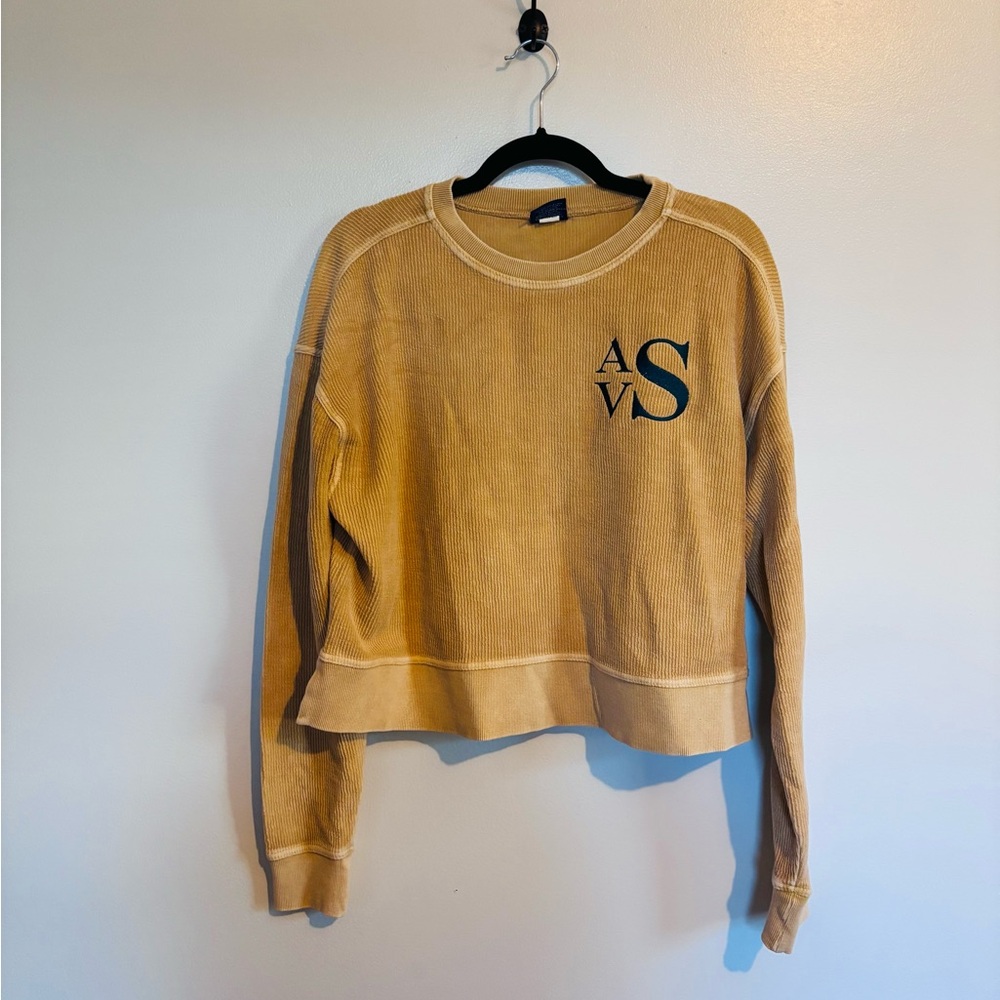 Charles River Apparel Women's Camden Crewneck Sweatshirt. Size small